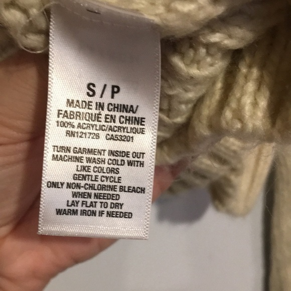 Prince & Fox Fair Isle Sweater Cream and Blue  Size Small - Picture 6 of 7